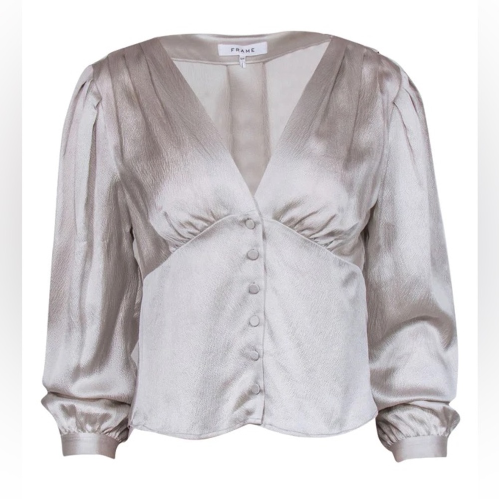FRAME - silk blouse in silver with V-neckline and front button details